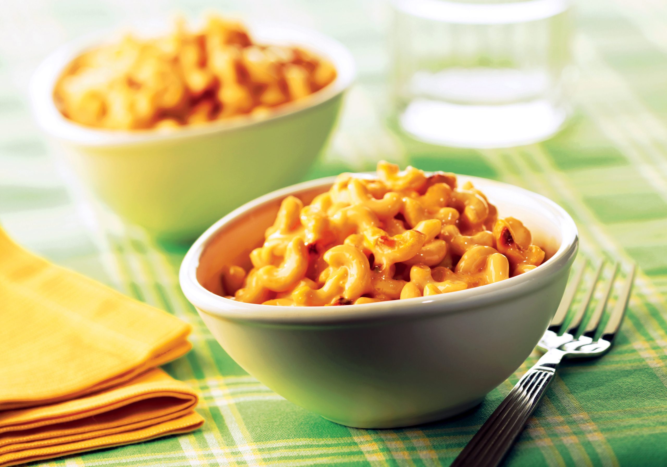 baked mac and cheese dish from mueller's pasta